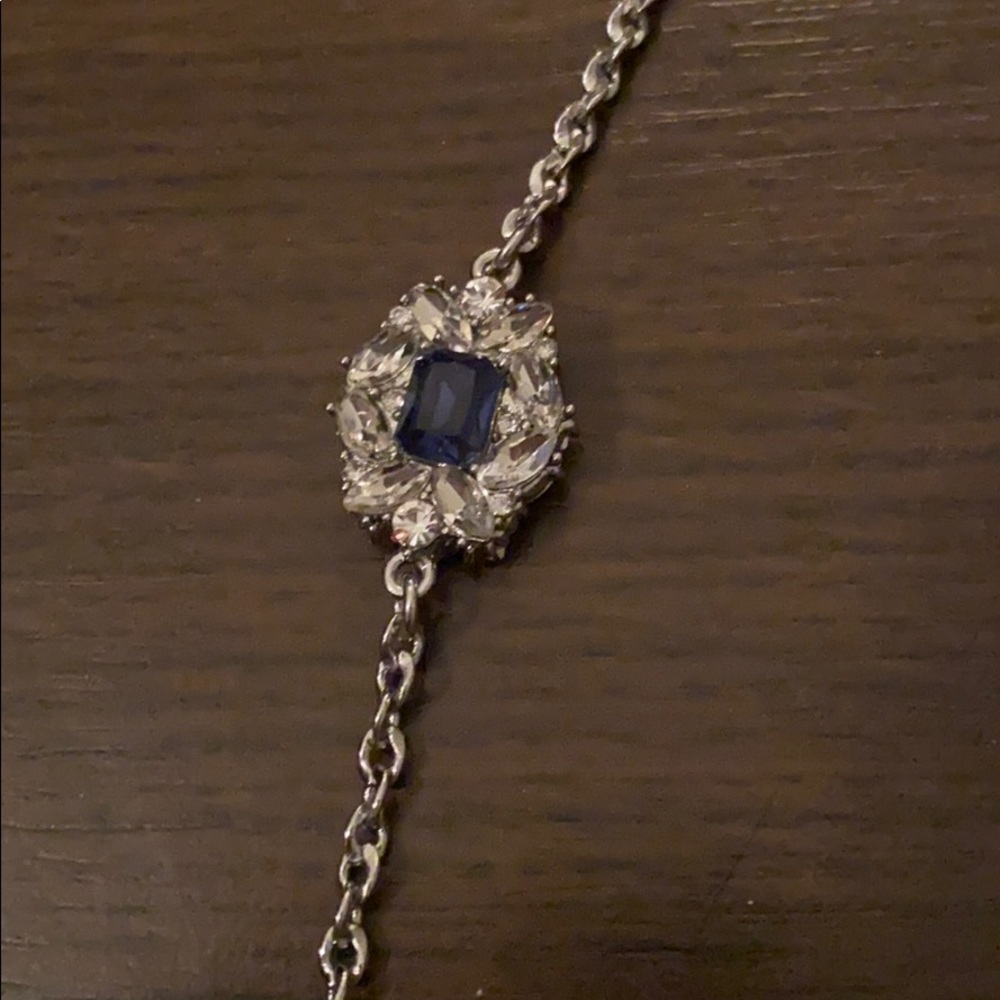 Beautiful Navy & Silver Long Necklace NEW!!